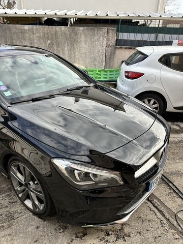 Lustrage complet et lavage d’une Mercedes-Benz CLA